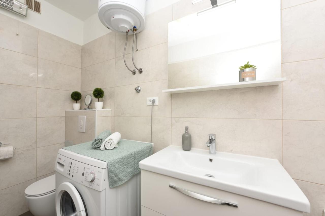 Apartman ViNiKa Zadar Bagian luar foto