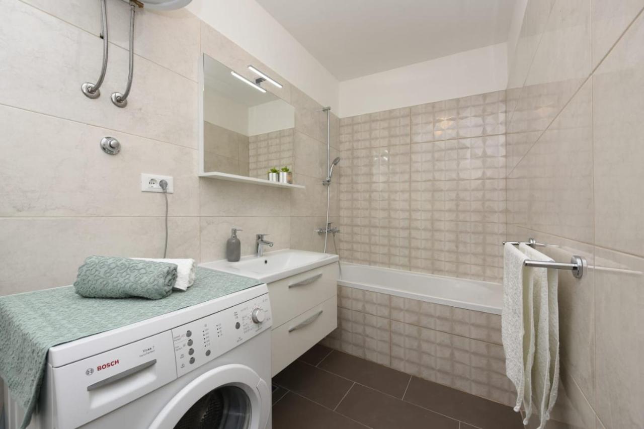 Apartman ViNiKa Zadar Bagian luar foto